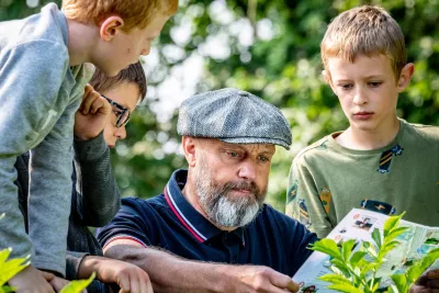 Gezin op zoektocht in Het Vinne