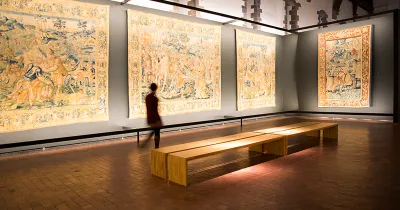 Geweven wandtapijten in het MOU