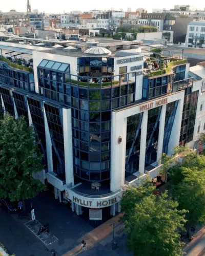 Hyllit Hotel