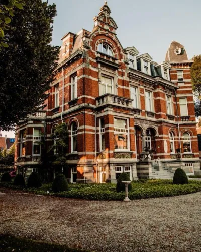 t Kasteel & t Koetshuys