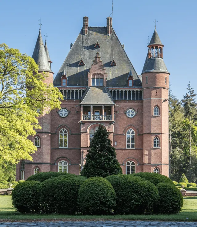Kasteel Ten Torre met privétuin en -park